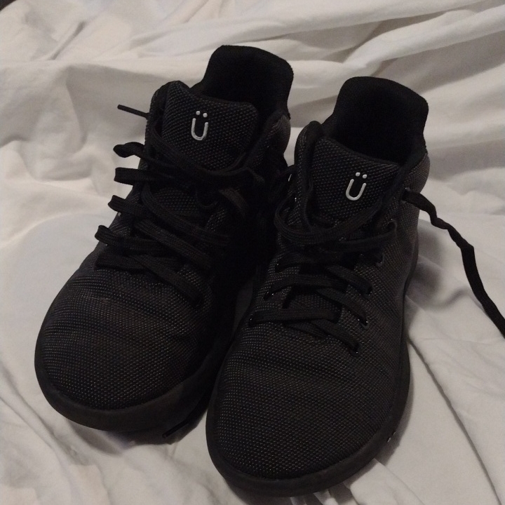 Black Athletic Uni Sneakers Super Fabric Women's 7.5